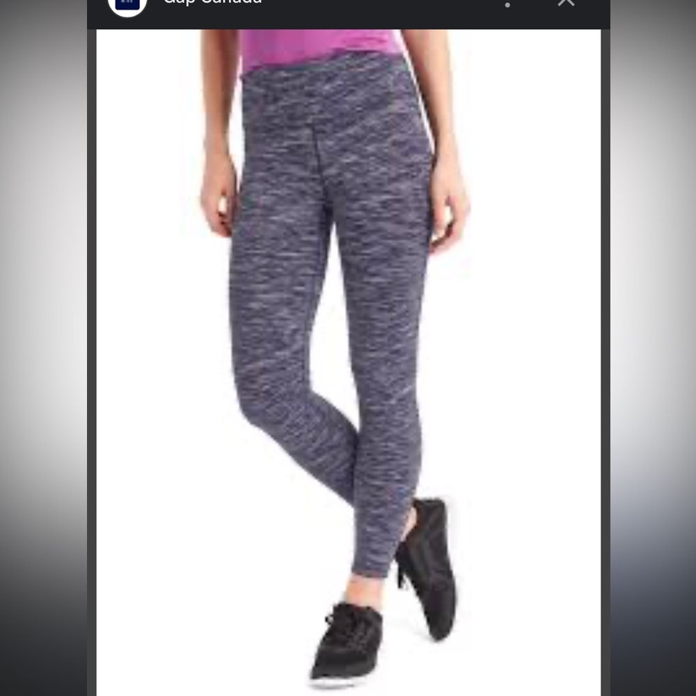 GAP Fit Blackout Technology gfast leggings Size Small in Navy Space Dye